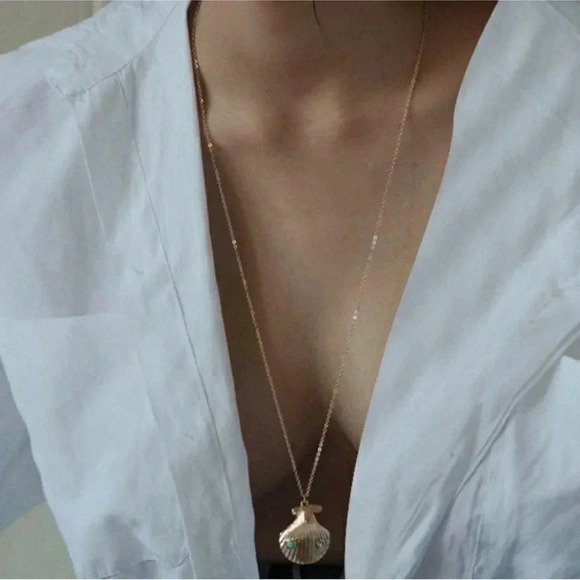 Shell Pendant Necklace 18k Gold Howlite Stones - Picture 6 of 9